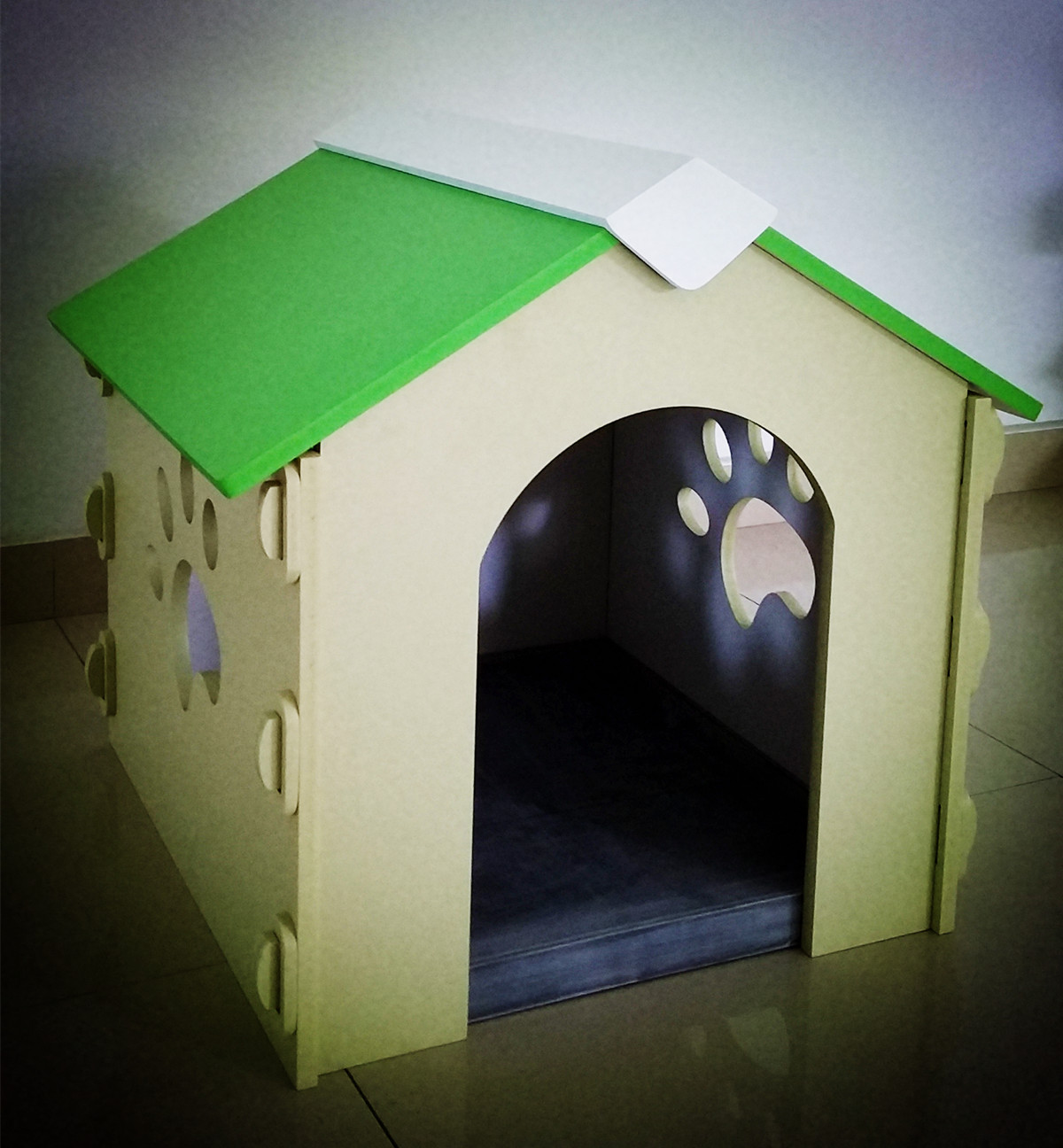 In/out door plastic dog house